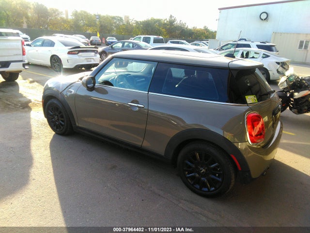 2019 MINI HARDTOP WMWXP5C58K2H29708 Photo 2