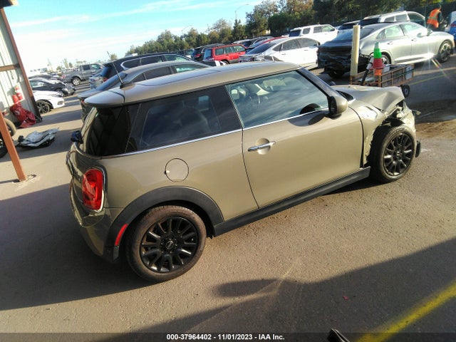 2019 MINI HARDTOP WMWXP5C58K2H29708 Photo 3
