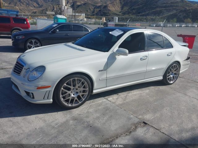 2009 MERCEDES-BENZ E 63 AMG WDBUF77XX9B363126 Photo 1