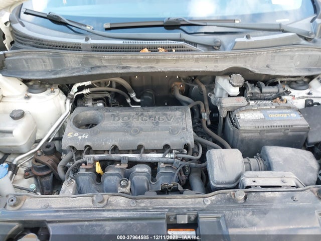 2011 HYUNDAI TUCSON LIMITED VIN: KM8JU3AC9BU220800