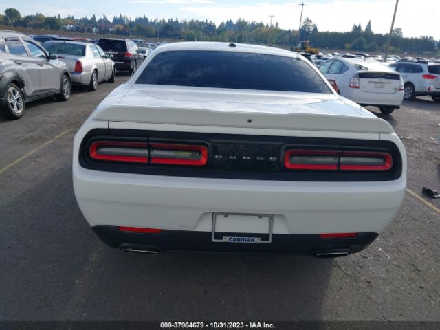 2C3CDZAG3LH215359 Dodge Challenger Sxt