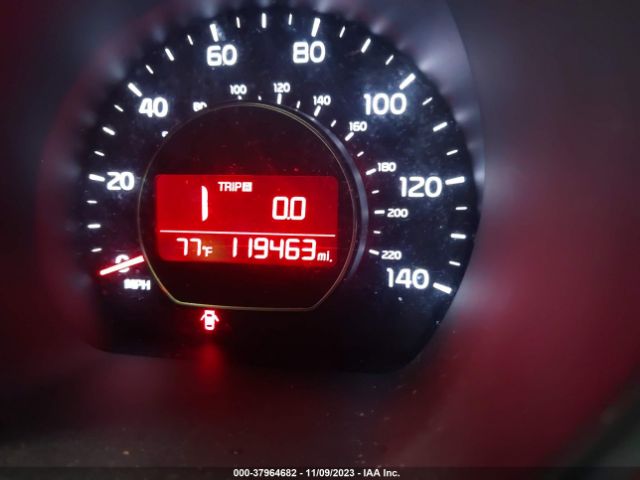 KNDJP3A55E7038222 KIA SOUL +