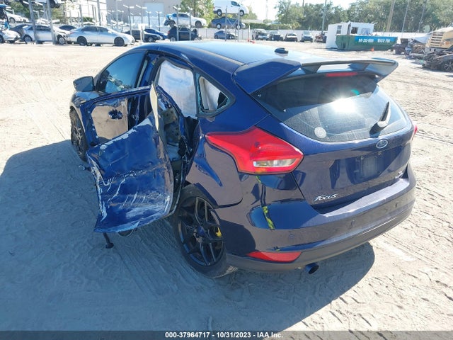 2016 FORD FOCUS SE VIN: 1FADP3K23GL250473