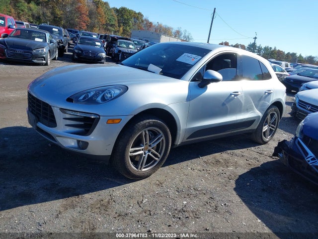 2015 PORSCHE MACAN WP1AB2A54FLB41423 Photo 1