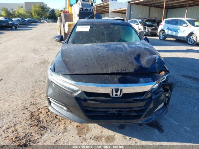 1HGCV3F93JA000271 Honda Accord Hybrid Touring