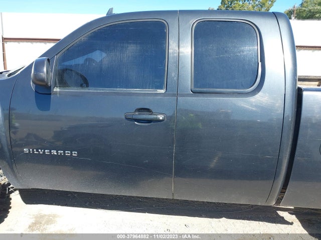 2010 CHEVROLET SILVERADO 1500 LT VIN: 1GCSKSE32AZ158385