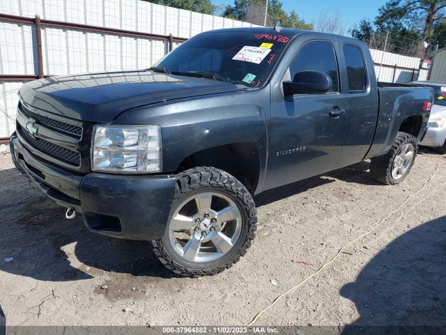 2010 CHEVROLET SILVERADO 1500 LT VIN: 1GCSKSE32AZ158385