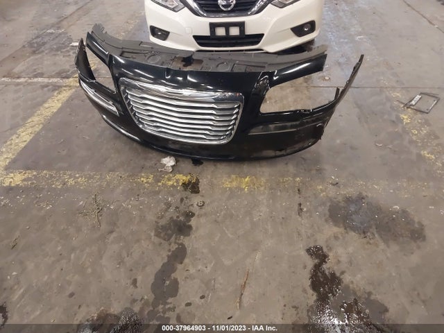2012 CHRYSLER 300C VIN: 2C3CCAET5CH198527
