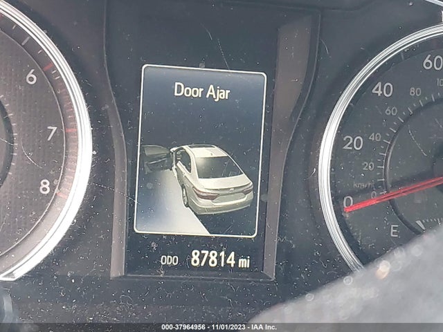 2017 TOYOTA CAMRY SE VIN: 4T1BF1FK5HU622955