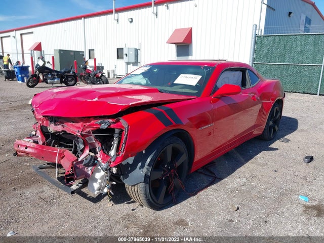 Chevrolet CAMARO LT 2015 2G1FD1E3XF9110049 Image 2