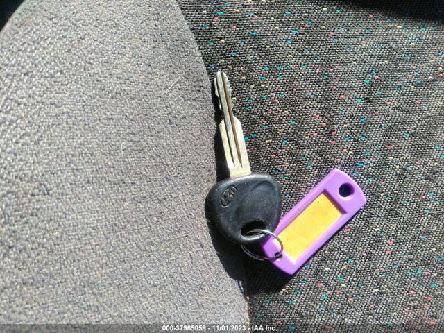 2003 HYUNDAI ACCENT VIN: KMHCF35C83U241796