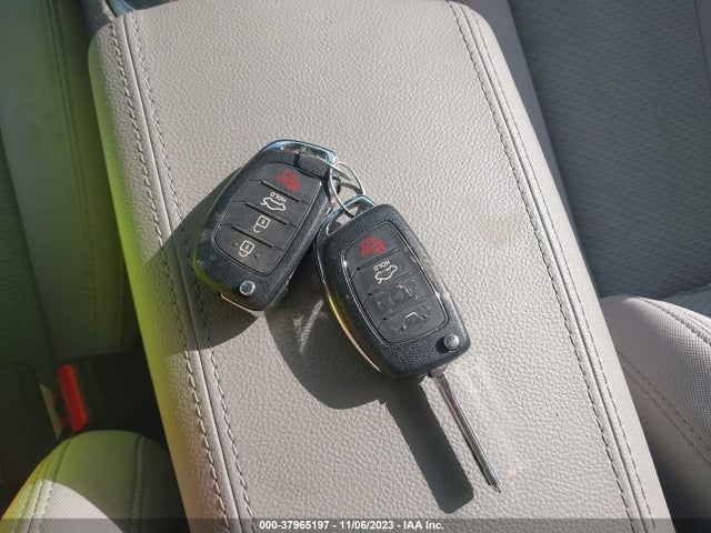2017 HYUNDAI SONATA SE VIN: 5NPE24AFXHH515855