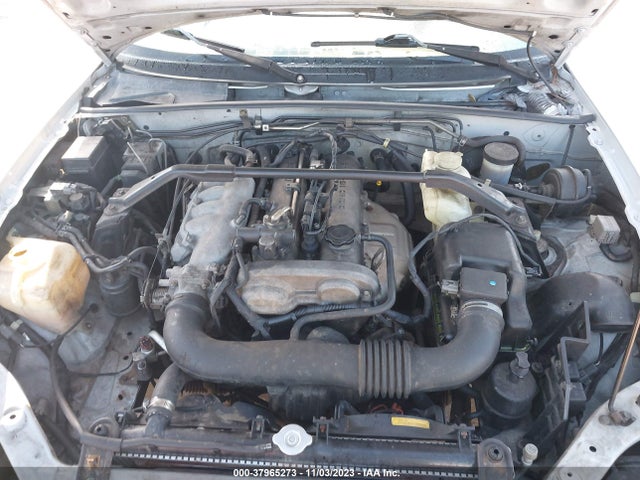 2002 MAZDA MX-5 MIATA CLOTH/LS/SE VIN: JM1NB353620224820