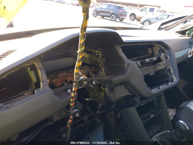 3VV2B7AX5LM153175 Volkswagen Tiguan 2.0t Se