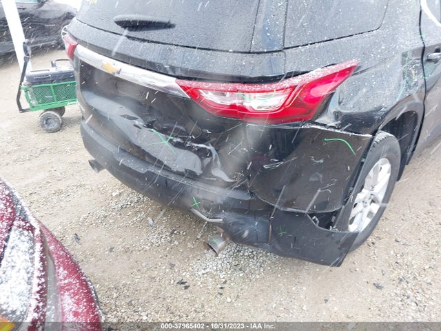 Chevrolet Traverse Ls 2018 1GNERFKW4JJ112979 Image 6