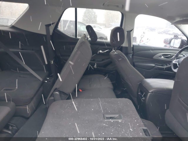 Chevrolet Traverse Ls 2018 1GNERFKW4JJ112979 Image 8