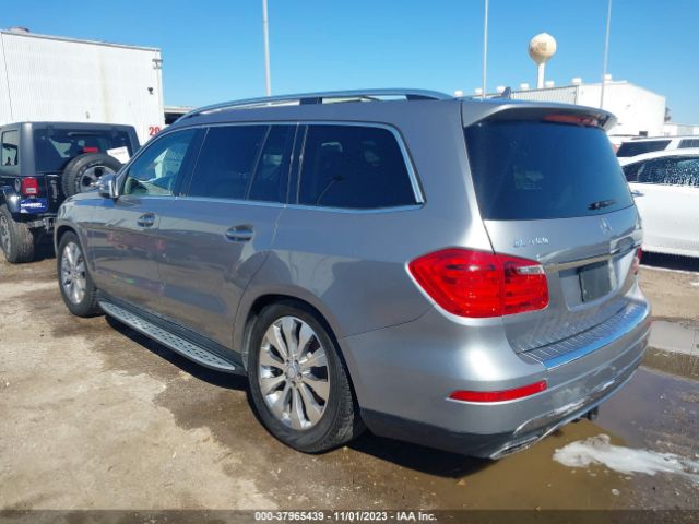 2015 MERCEDES-BENZ GL 450 4JGDF6EE4FA489881 Photo 2