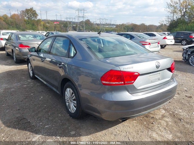 1VWAT7A32EC039303 Volkswagen PASSAT S