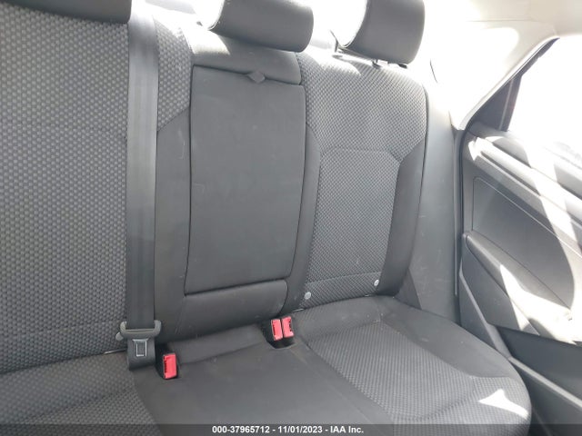 1VWAT7A32EC039303 Volkswagen PASSAT S