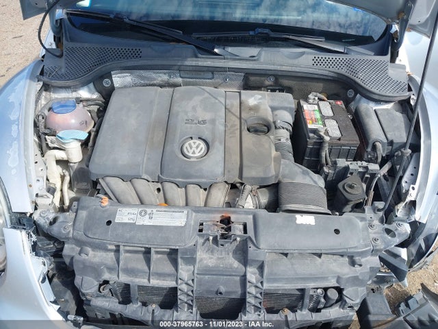 3VWFP7AT8EM629532 Volkswagen Beetle Coupe 2.5l Entry