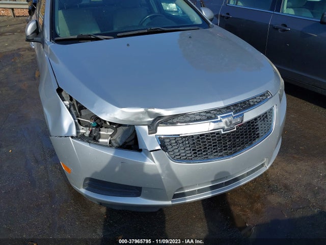 Chevrolet Cruze 1lt Auto 2014 1G1PC5SBXE7328969 Image 6