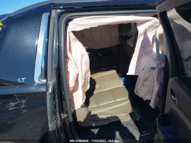 Chevrolet Suburban Lt 2018 1GNSCHKC3JR357151 Image 8
