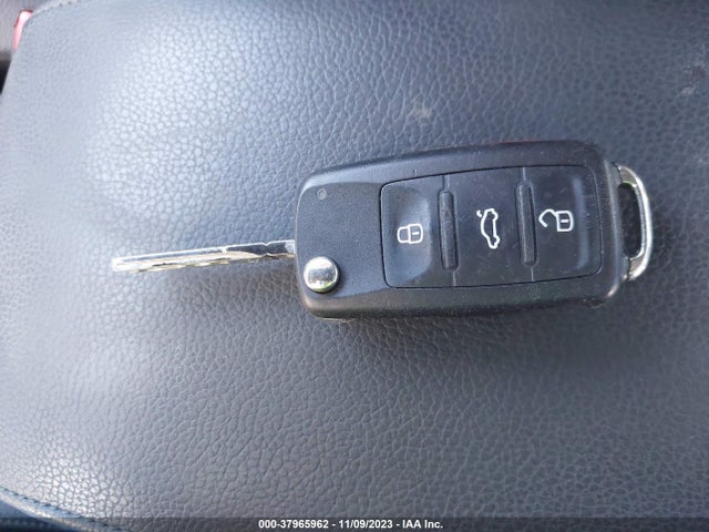 3VWD17AJ7EM442905 Volkswagen Jetta 1.8t Se