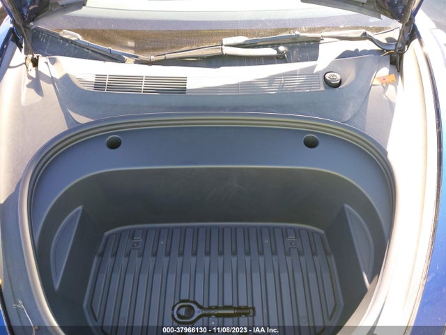 Tesla Model 3 Long Range Dual Motor 2022 5YJ3E1EB0NF115611 Image 10