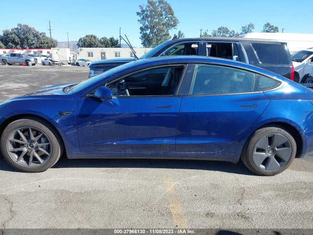 Tesla Model 3 Long Range Dual Motor 2022 5YJ3E1EB0NF115611 Image 14