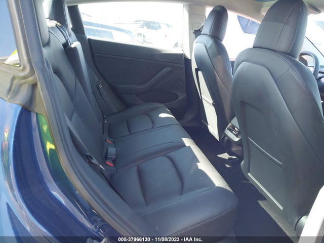 Tesla Model 3 Long Range Dual Motor 2022 5YJ3E1EB0NF115611 Image 8