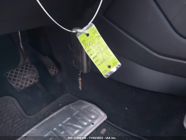 2018 VOLKSWAGEN TIGUAN 2.0T S VIN: 3VV1B7AX9JM035946