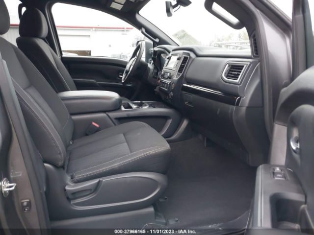 1N6AA1E58JN520993 Nissan Titan S/sv/pro-4x/sl