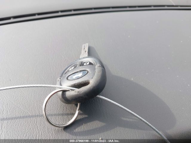 2002 SAAB 9-3 YS3DF78KX27011783 Photo 10