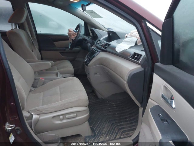 Honda ODYSSEY SE 2017 5FNRL5H34HB002468 Image 5
