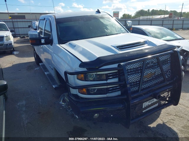 2017 1GC1KWEY1HF166827 main image
