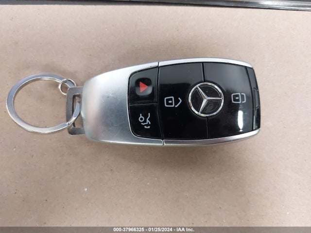 2017 MERCEDES-BENZ E 300 4MATIC VIN: WDDZF4KB2HA237760