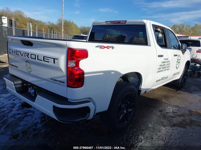 2022 CHEVROLET SILVERADO 1500 4WD SHORT BED CUSTOM VIN: 1GCPDBEKXNZ555906