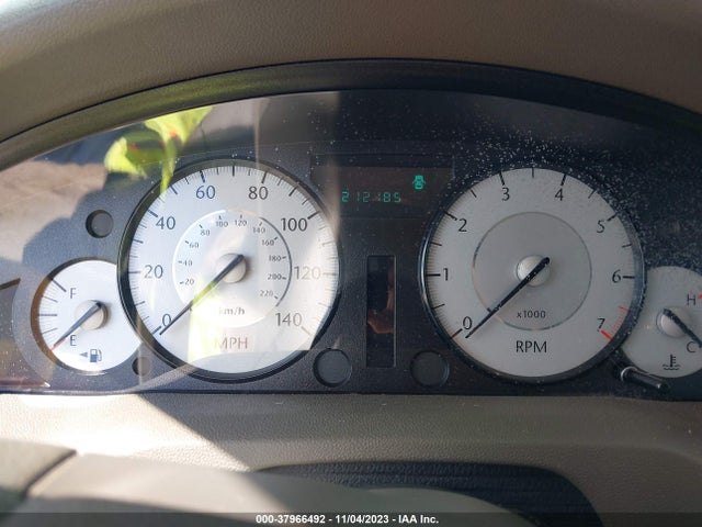 2008 CHRYSLER 300 LX VIN: 2C3LA43R48H243589
