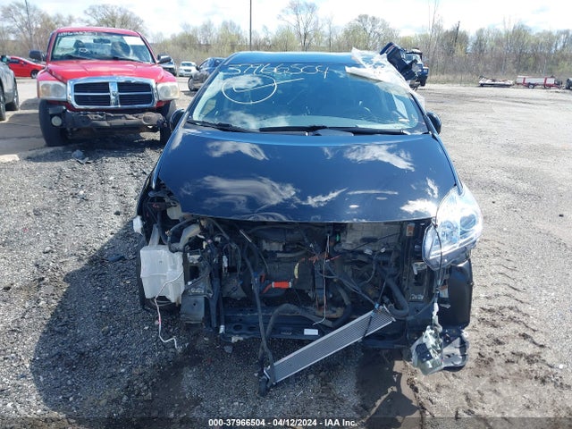 Toyota Prius Two 2015 JTDKN3DU7F0443019 Image 13