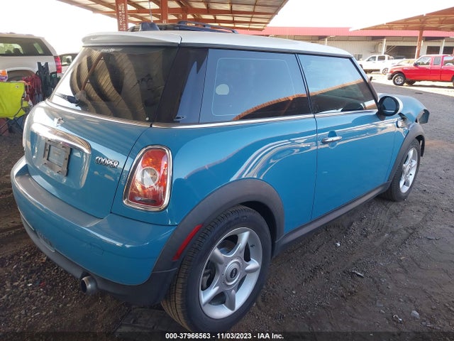 2008 MINI COOPER WMWMF33578TT59703 Photo 3