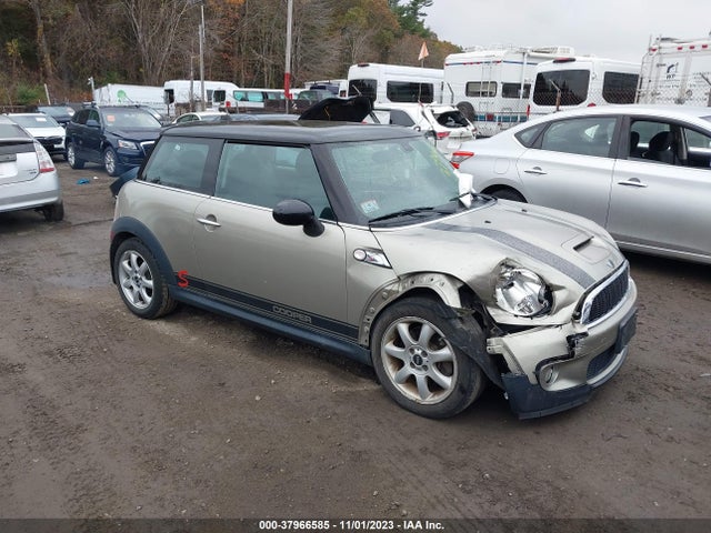 2009 MINI COOPER S WMWMF73589TT93982 Photo 0