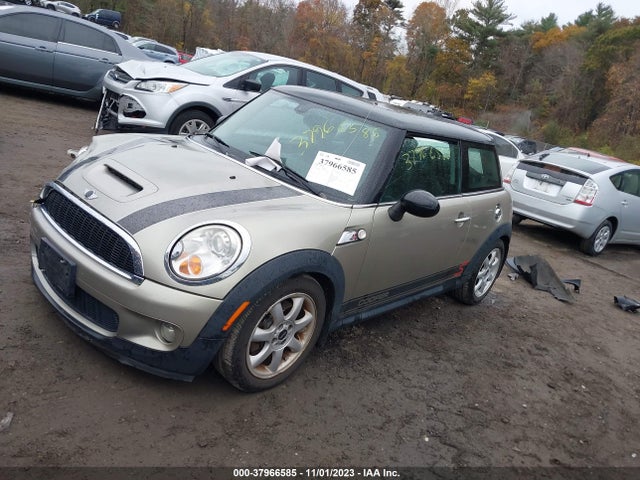 2009 MINI COOPER S WMWMF73589TT93982 Photo 1