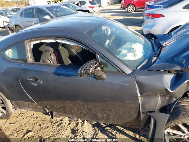 Subaru Brz Limited 2023 JF1ZDBE10P9705725 Image 12