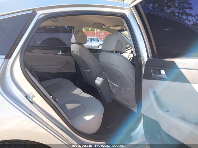 2016 HYUNDAI SONATA VIN: 5NPE24AF4GH403258