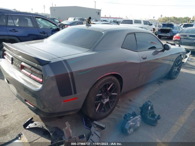 2C3CDZFJ8JH327897 Dodge Challenger R/t Scat Pack