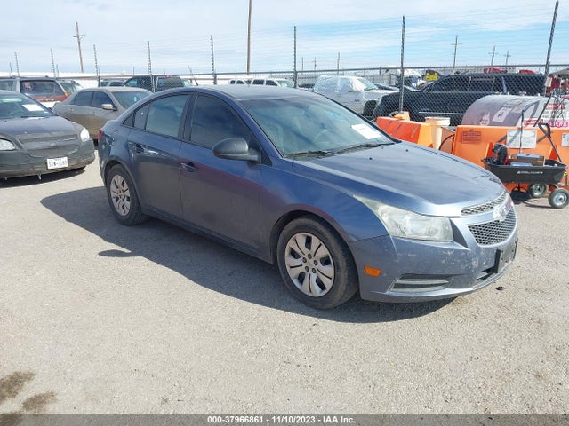 2014 1G1PA5SH8E7171680 main image