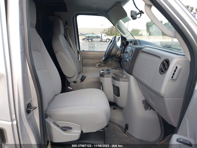 Ford E-250 Commercial 2014 1FTNE2EW8EDA27799 Image 5