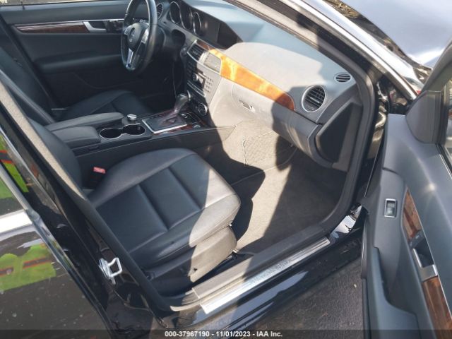 WDDGF4HB1ER307065 Mercedes-Benz C-class C 250