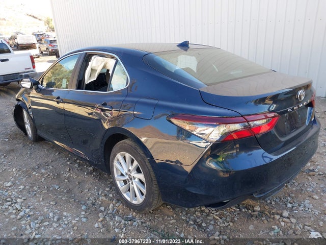 2021 TOYOTA CAMRY LE VIN: 4T1C11AKXMU566743