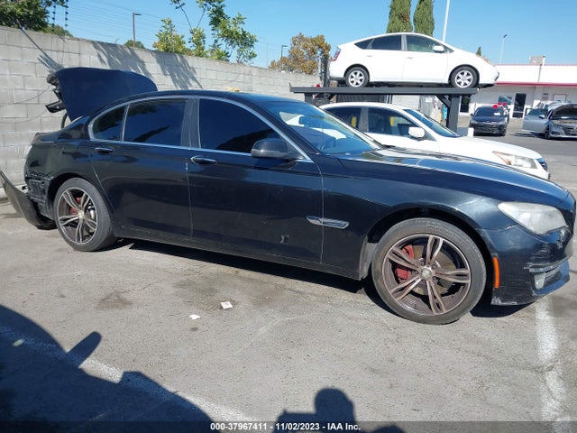 2013 Bmw 740i მანქანა იყიდება აუქციონზე, vin: WBAYA6C53DD143403, აუქციონის ნომერი: 37967411